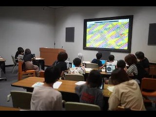 大飯図書館プログラミング教室を開催しました．